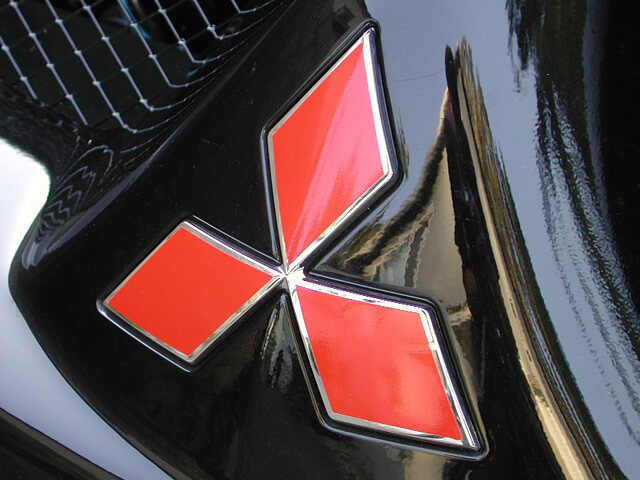 mitsubishi三菱车标的含义,三菱车标的logo图片是什么样子的-车主指南