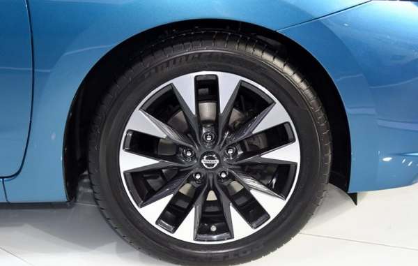 日产蓝鸟轮胎型号规格,蓝鸟轮胎尺寸参数